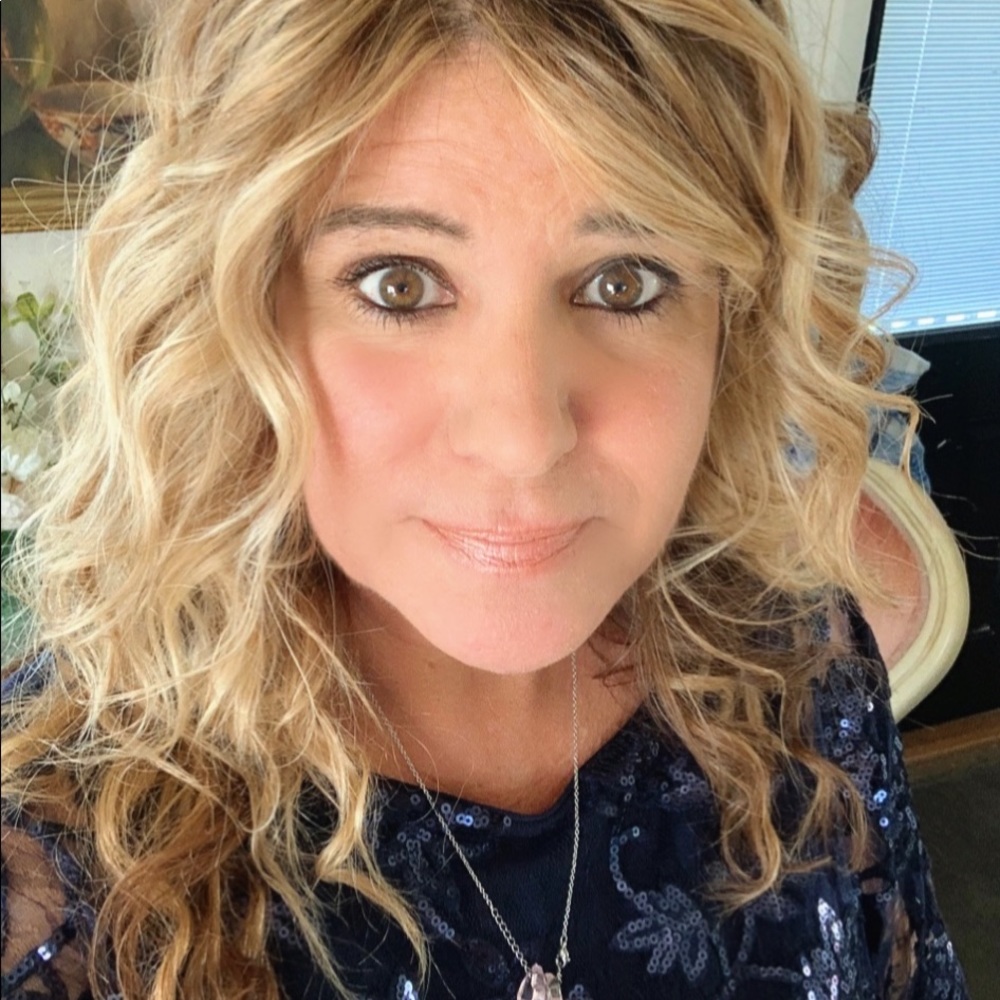 Meet your Posher, Melanie